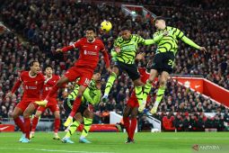 Arsenal puncaki klasemen saat Natal setelah tahan imbang Liverpool 1-1