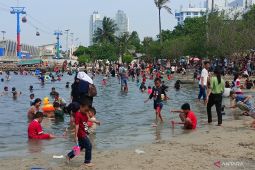 Pantai jadi kunjungan favorit saat liburan jelang Natal di Ancol
