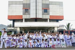 Karateka ASKI Banjarmasin ikuti ujian kenaikan tingkat sabuk