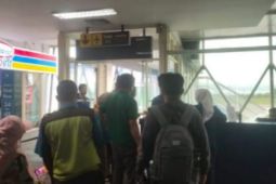 KPK tangkap tersangka dugaan suap Kristian Wuisan