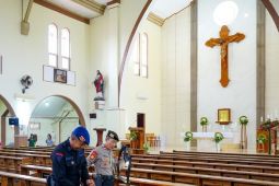 Gereja Katolik Santo Cornelius Madiun gelar empat misa Natal