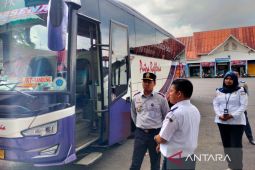 Arus bus Terminal Simpang Nangka Rejang Lebong naik