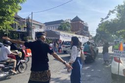 Pecalang bantu amankan perayaan Natal di Denpasar