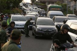 Polisi rekayasa lalu lintas cegah macet di Malioboro Yogyakarta