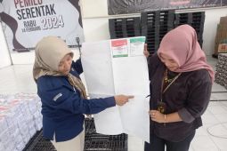 Bawaslu Blitar temukan sejumlah surat suara rusak