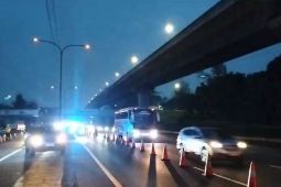 One way Tol Cipali ditunda dan petugas hanya terapkan contraflow Jalan Tol Japek