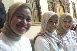 Para putri dari Anies dan Cak Imin ikuti pengajian Gus Iqdam