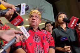 Jenazah Lukas Enembe diterbangkan ke Papua pada Kamis dini hari
