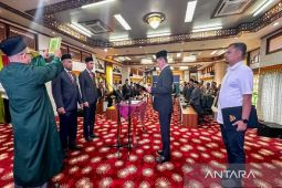 Lantik Direksi BAS, Pj Gubernur minta berikan pelayanan terbaik untuk masyarakat