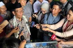 Mahfud: Pemerintah harus tegas, jangan gila investasi