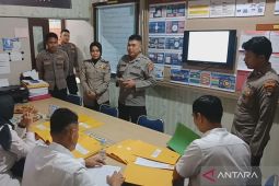 Polda Babel pantau pos pelayanan di Pelabuhan Tanjungkalian