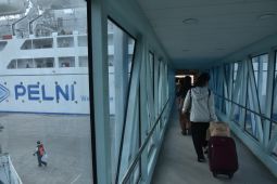 Pelni prediksi puncak kepadatan penumpang terjadi pada 7 Januari 2024