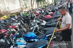 Polrestabes Surabaya sekat 12 lokasi perbatasan pada malam tahun baru