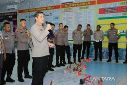 Polresta Ambon gelar simulasi pengamanan malam pergantian  tahun