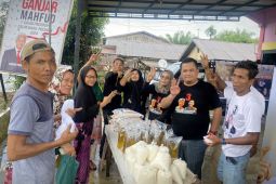 Pasar murah keliling Ganjar-Mahfud disambut antusias warga di Labura
