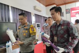 Polres Tabalong ciduk tersangka bawa bahan peledak