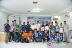 Bupati Tapsel beri tali asih kepada atlet dan pelatih berprestasi