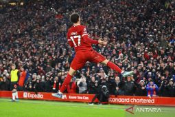 Liverpool kokohkan posisi di puncak klasemen usai bekuk Newcastle 4-2