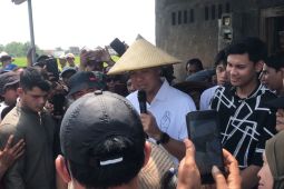 Ganjar temui petani terlilit utang, tebar janji pemutihan KUR