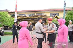 768 personel Polda Kalsel naik pangkat