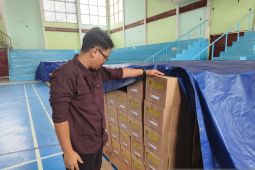 KPU Belitung mulai sortir dan lipat surat suara Pemilu 2024