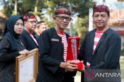 Pemkab Pamekasan berikan penghargaan kepada ASN berkinerja baik