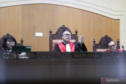 Hakim perkara Perusda Sumbawa Barat meminta Bupati hadir sebagai saksi