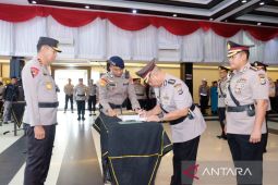Kapolda Kalsel ingatkan personel jangan lengah jelang pemilu