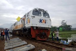 KAI pastikan jalur kereta di Bandung sudah bisa dilalui pascakecelakaan Cicalengka