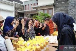 Kampanyekan Ganjar-Mahfud, PDIP Metro gelar pasar murah