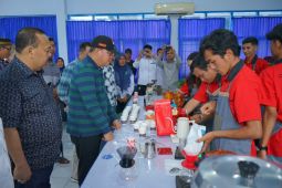 Pemprov Bengkulu bantu peralatan usaha bagi 13 UMKM