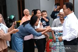 Berangkat debat, Anies pamit tetangga