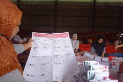 KPU Ponorogo temukan 756 surat suara DPRD rusak
