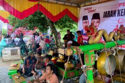 Jarang kepang dan pasar murah Ganjar-Mahfud diserbu warga di Labura