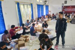 Bawaslu Mukomuko awasi ketat penyortiran pelipatan surat suara Pemilu
