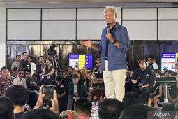 Ganjar sempat tanya IP untuk jaket "Top Gan" sebelum dipakai saat debat ketiga
