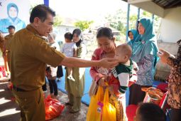 Pj Wali Kota Pontianak salurkan bantuan penanganan stunting