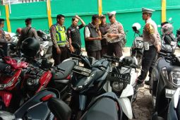 Polres Garut tertibkan knalpot bising sepeda motor di sekolah