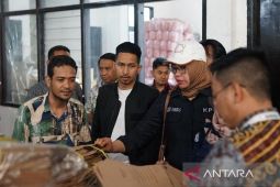 Bawaslu Kalsel monitor pengiriman sampul surat suara Pemilu 2024