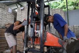 Pemkot Surabaya catat 36.194 warga miskin terserap "Padat Karya"