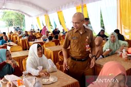 Sekda Tapin layani jamaah Haul Guru Sekumpul