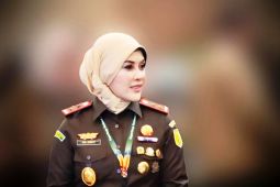 Lebih dekat dengan Mia Amiati, Kajati perempuan pertama di Jatim