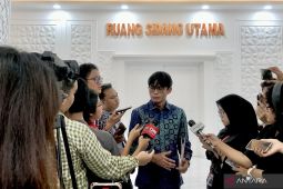 Debat keempat pilpres 2024 untuk pertama kalinya dipandu dua perempuan