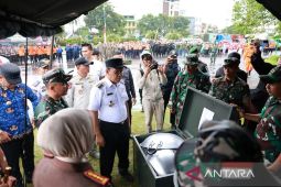 Wali Kota Makassar memimpin apel kesiapsiagaan penanggulangan bencana
