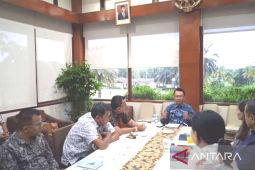 Pemkab gandeng swasta bangun instalasi olah sampah industri di Bekasi