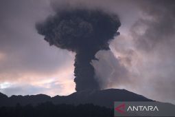Pihak  Otoritas bandara tutup lagi BIM imbas sebaran abu vulkanik Marapi