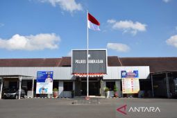 Dugaan korupsi dana hibah, KPK lanjutkan pemeriksaan di Madura