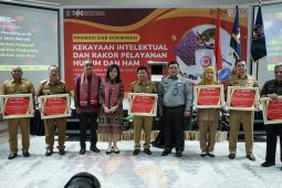 Pemkab Sambas raih penghargaan kemenkumham untuk kekayaan intelektual komunal