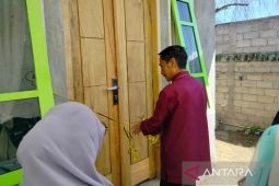 Bupati Gorontalo resmikan bantuan rumah layak huni di Telaga jaya