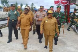 Gubernur Papua Tengah ajak warga hidup damai membangun Intan Jaya
